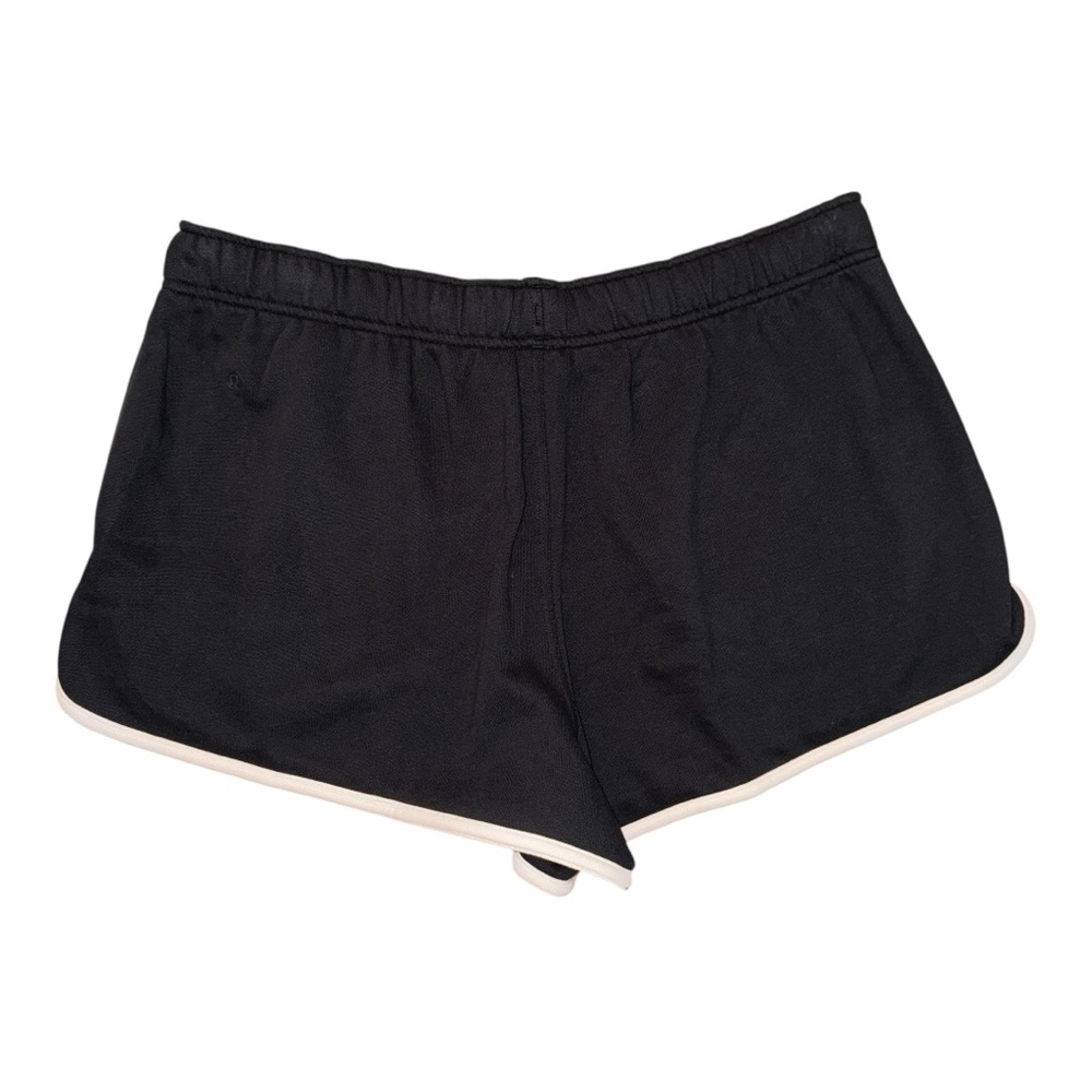 Lululemon Scuba MR Oversized Short 3" *Trim, Black Light Ivory Size XL 12 14 - Picture 2 of 4